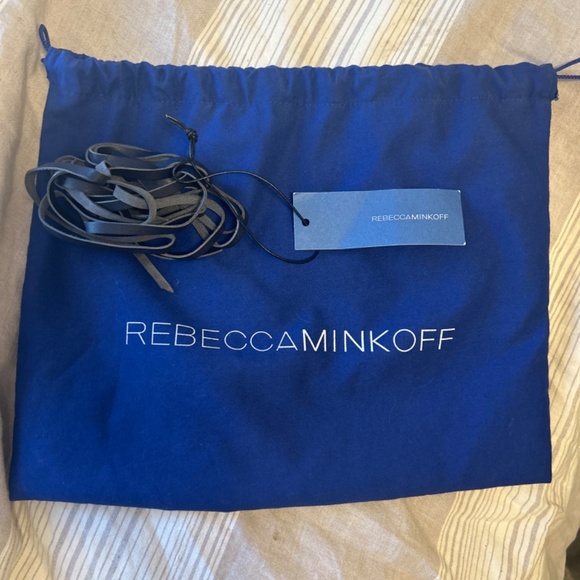 Rebecca Minkoff navy and gold cross body bag - Picture 7 of 8